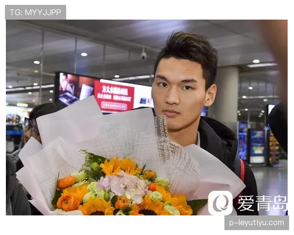 徐嘉余随手背个包,标签一看我就放弃买房梦了 徐嘉余随手背个包,标签一看我就放弃买房梦了