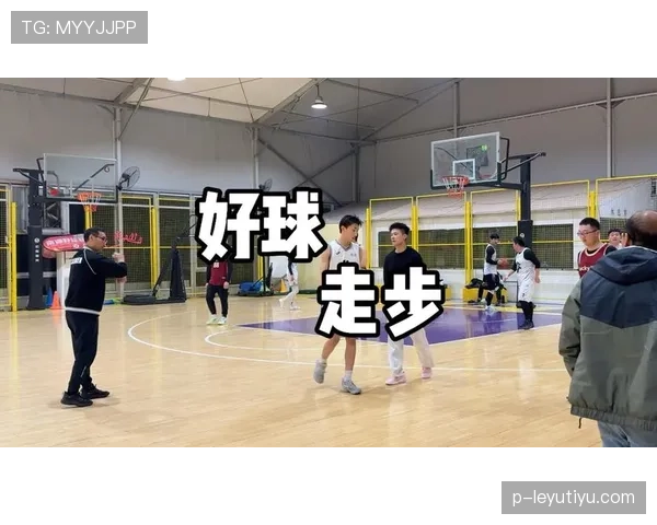 篮球持球启动规则中具体怎样判定走步及裁判判罚尺度解析 篮球持球启动规则中具体怎样判定走步及裁判判罚尺度解析